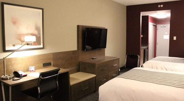 Четырёхместный номер Standard Best Western Plus Dauphin