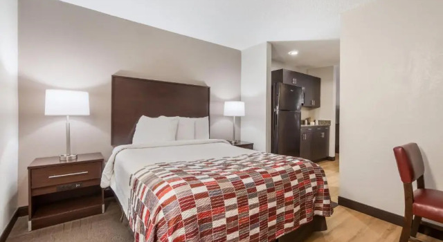Четырёхместный люкс Red Roof Inn & Suites Omaha - Council Bluffs