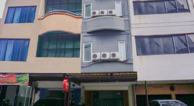 OYO 90364 K3 Residence