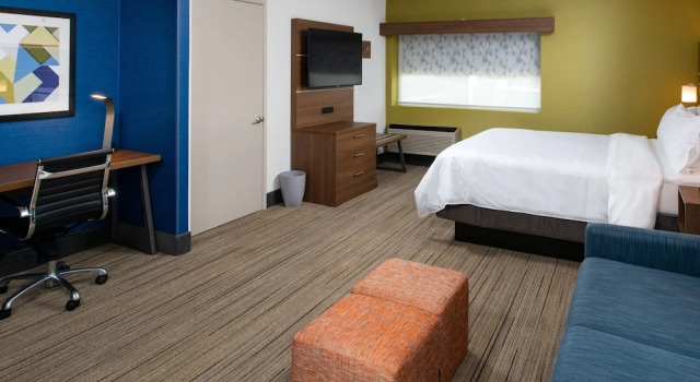 Двухместный люкс Holiday Inn Express & Suites Los Angeles Downtown West by IHG
