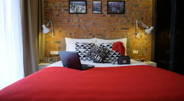 Номер Standard SL Industry Hotel