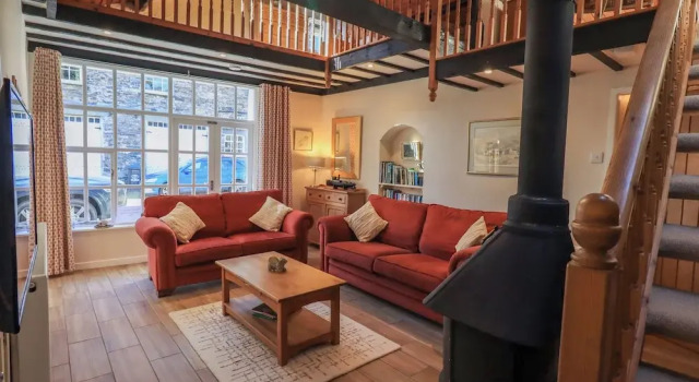 Courtyard Cottage, Varaa Lomakoti Mökit kohteessa Merseyside, Mökki