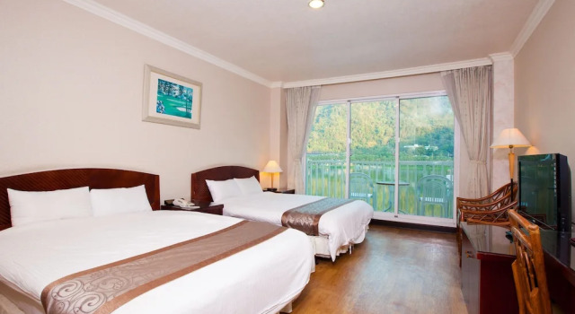 Standard Quádruplo quarto com vista para o lago Lakeside Resort Hotel