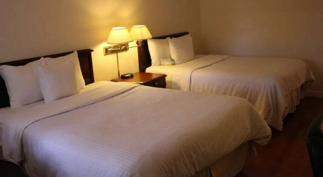 Sundowner Inn