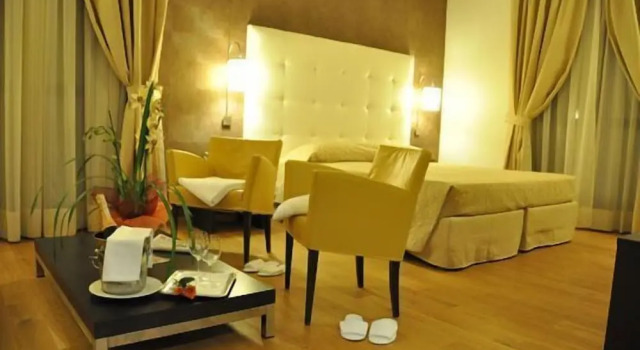 Четырёхместный номер Standard с балконом Hotel Rioverde