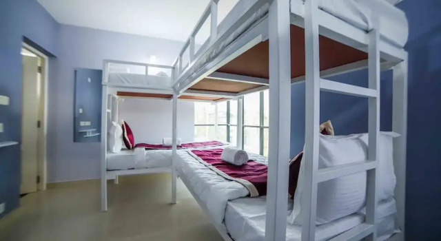 Кровать в общем номере Ambalath Maple Leaves - Hostel