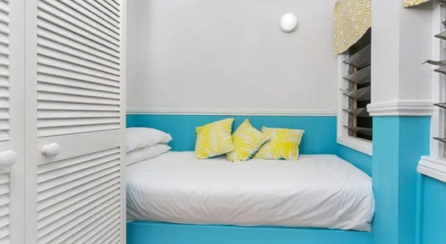 Shiralee Cottage On Cairns, Забронировать Дом для отпуска Коттеджи Кэрнс, рядом с Cairns Family Court, Коттедж