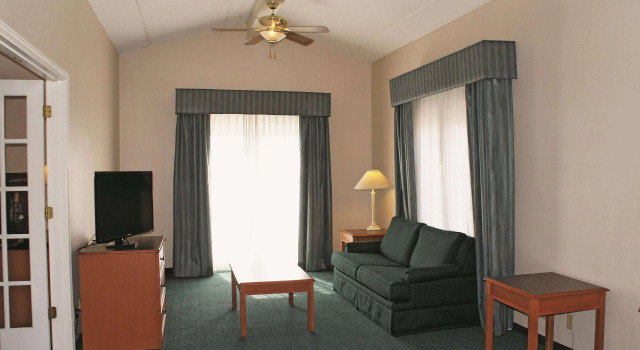 La Quinta Inn Clute Lake Jackson, Varaa Hotelli Lake Jackson Houston