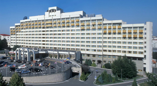 Bett im Wohnheim President Hotel
