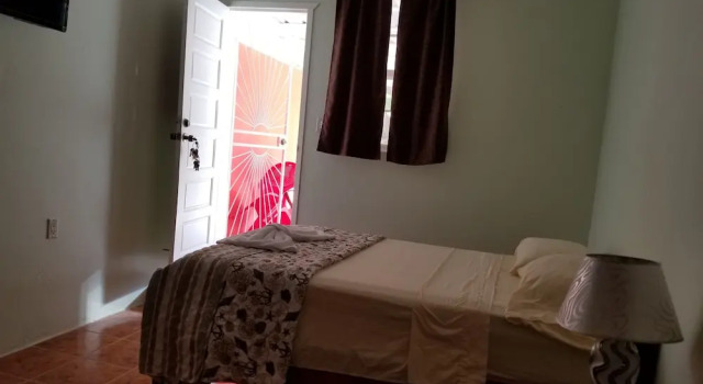 Canuck Cottage Studio Apartment, Book Lejlighed Lejligheder i Belize Islands, Lejlighed