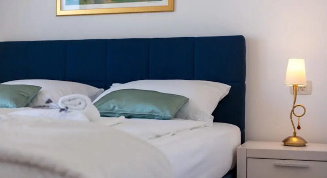 Villa Makarac - Heated Pool, Beach 140m & Kids Playground I Brač, Забронировать Вилла Виллы Окрестностей Сплита, Вилла