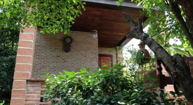 Коттедж с балконом Ayothaya Riverside House