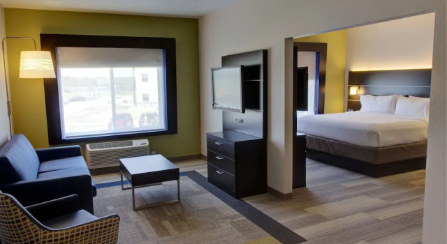 Двухместный люкс c 1 комнатой Holiday Inn Express & Suites Le Mars by IHG