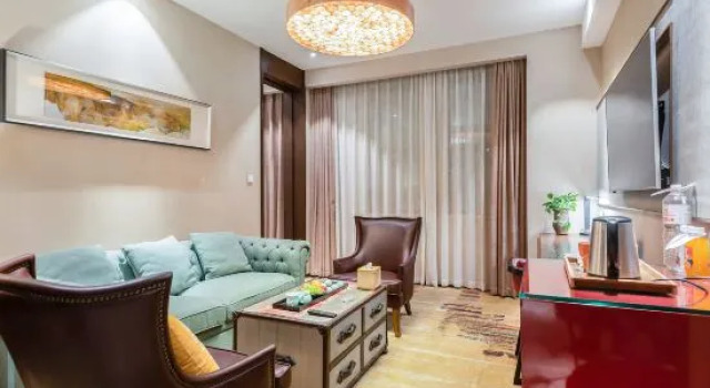 Люкс Deluxe Yantai Lijing Peninsula Hotel