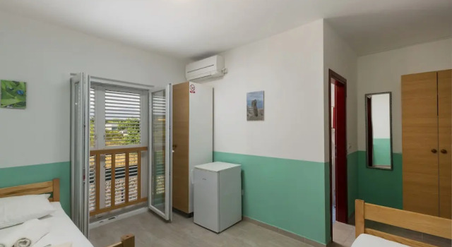 BUDGET RESORT Vagabundo, Забронировать Хостел Хостелы Новалья, Хостел
