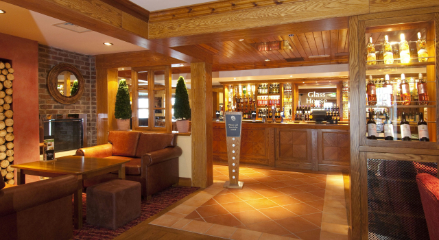 Premier Inn Barnsley Central M1 J37, Забронировать Отель Отели Англии 3 звезды, 3*