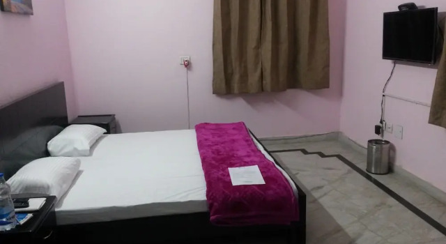 Номер Economy Aman Inn