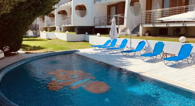 Апартаменты с видом на море White Sails Apartments