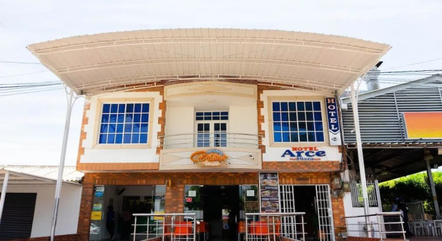 Hotel Arce Plaza, Book Hotel 3-stjernede hoteller i Cesar, 3*