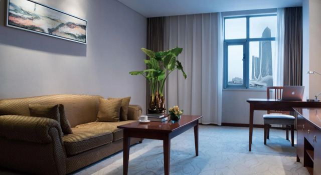 Двухместный люкс Nanjing Expo Center Hotel