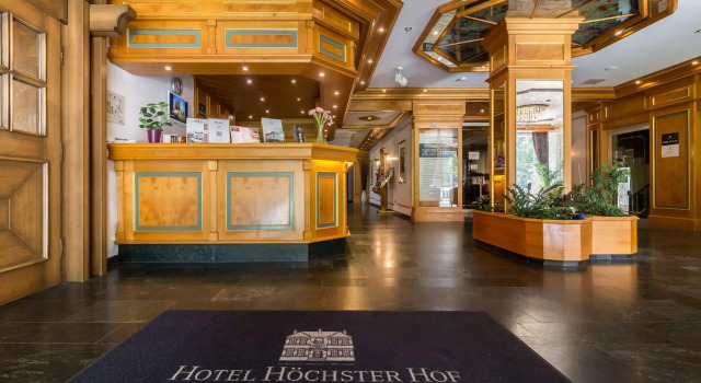 Tagungshotel Höchster Hof, Reserva ahora Hotel Hoteles en Frankfurt con piscina, Piscina