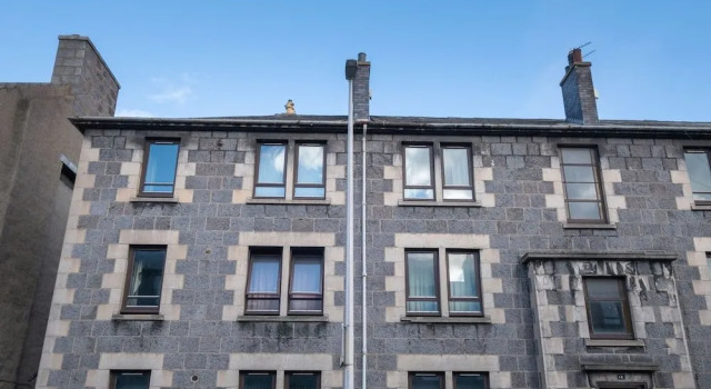 Novelty Suites - Roslin Street