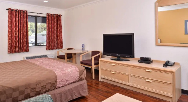 Двухместный люкс c 1 комнатой Americas Best Value Inn and Suites Clearlake