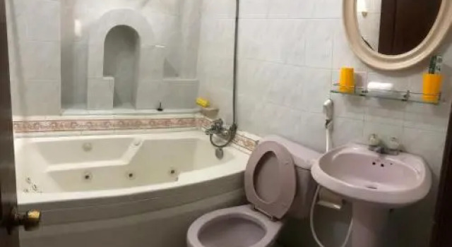 Minh Thoai Hotel, Забронировать Отель District 6 Хошимин, рядом с Парк Тао Дан