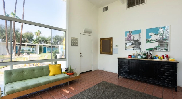 Monkey Tree Hotel 15 by Avantstay Stylish Hotel in Palm Springs w/ Communal Pool!