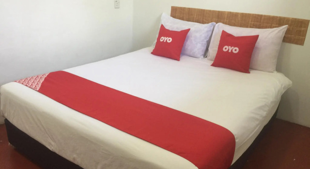 Двухместный номер Deluxe OYO 89671 Changlun Star Motel