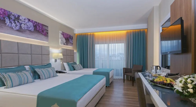 Номер Standard с балконом Asia Beach Resort & Spa Hotel