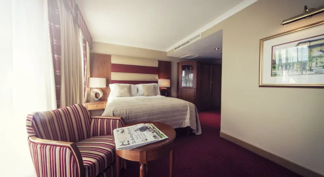 Клубный номер Standard Carlton George Hotel
