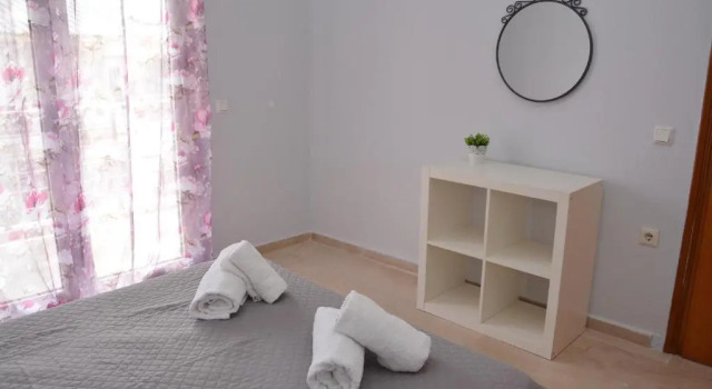 Студия с видом на сад Gatos Village Studios & Apartments