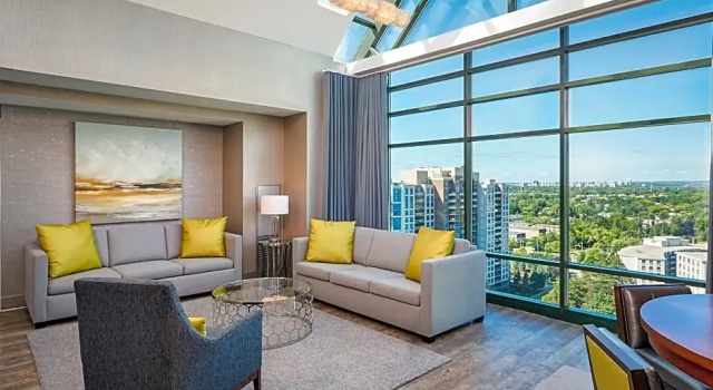 Люкс c 1 комнатой Novotel Toronto North York