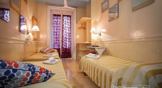 Трёхместный номер Standard Hostal La Fontana