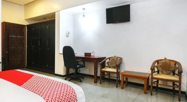Люкс Deluxe Urbanview Omah Pari Boutique Hotel