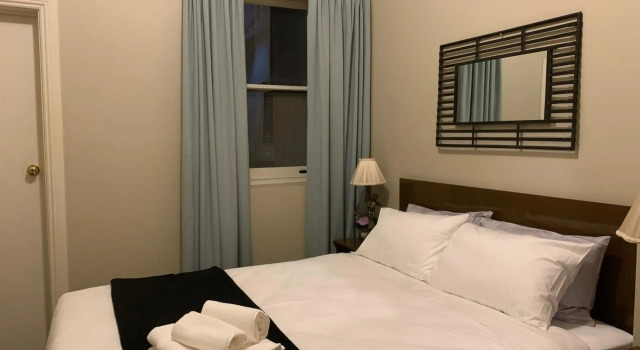 Boutique Apartment in The Heart of Adelaide CBD, Book Lejlighed Port Adelaide 