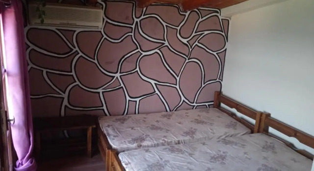 Коттедж с 2 комнатами Ikaros House