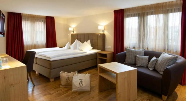 Comfort Quadruple room Hotel Hirsch