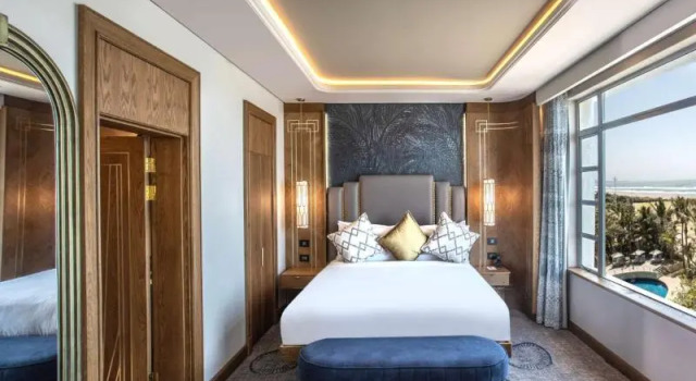 Полулюкс Standard Suncoast Hotel & Towers