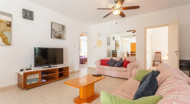Villa Coral Aura Large Private Pool Walk to Beach A C Wifi Car Not Required Eco-friendly - 3419
