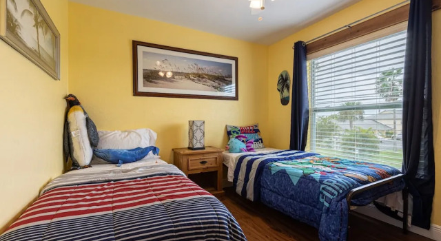 Gulf Access #A 3 Bedroom w/ Heated Pool, Забронировать Отель Отели Кейп-Корал 3 звезды, 3*