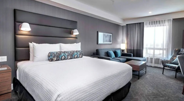 Двухместный номер Standard Sandman Signature Plano-Frisco Hotel