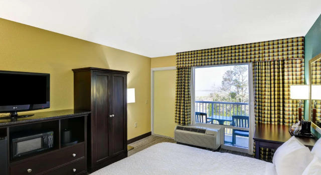 Двухместный номер Standard с видом на залив Hampton Inn Mobile/East Bay