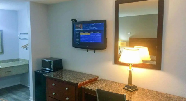 Двухместный номер Standard Motel 6 Newport News, VA   Fort Eustis
