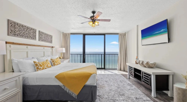 Номер Standard с 2 комнатами с видом на поле для гольфа Sandpiper Beacon Beach Resort