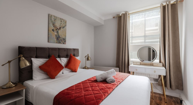 Апартаменты Deluxe Lovely Apartments in Landward Court