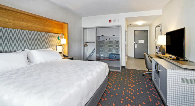 Двухместный номер Standard Holiday Inn Hotel & Suites - Calgary Airport North by IHG