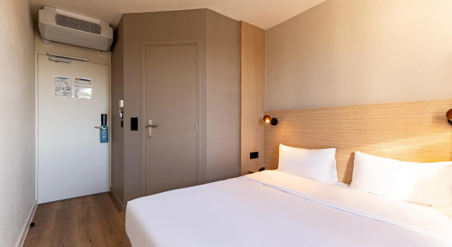 Двухместный номер Standard Kyriad ECO - Montreuil