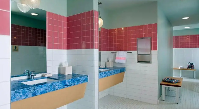 Кровать в общем номере East Austin Hotel